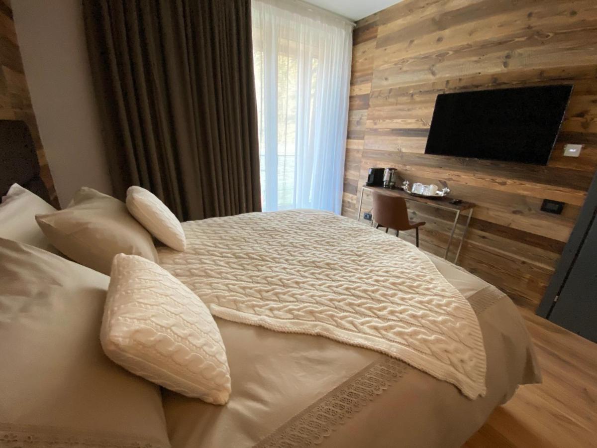 Chalet Blanc Breuil-Cervinia Dış mekan fotoğraf